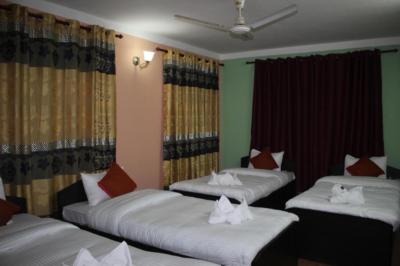 Travellers Dorm Bed & Breakfast Катманду Екстер'єр фото